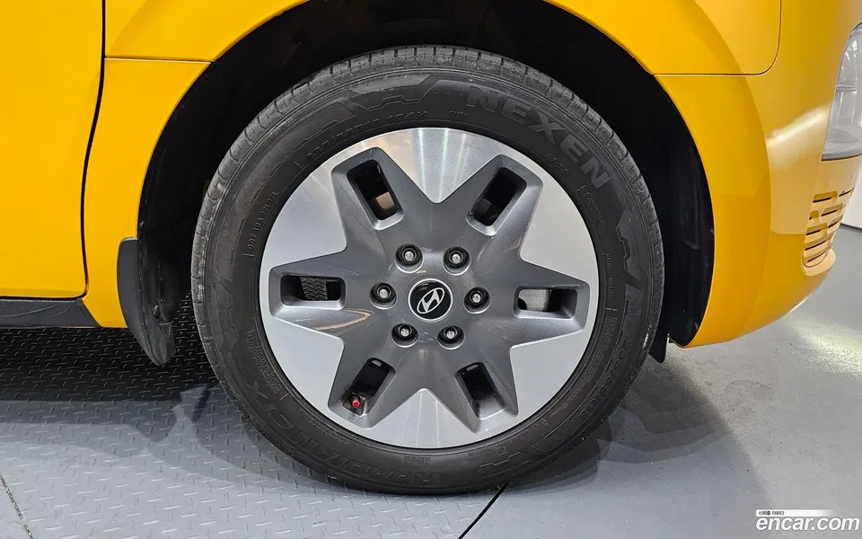 Hyundai Staria HEV 1.6 2024 — миниатюра 5