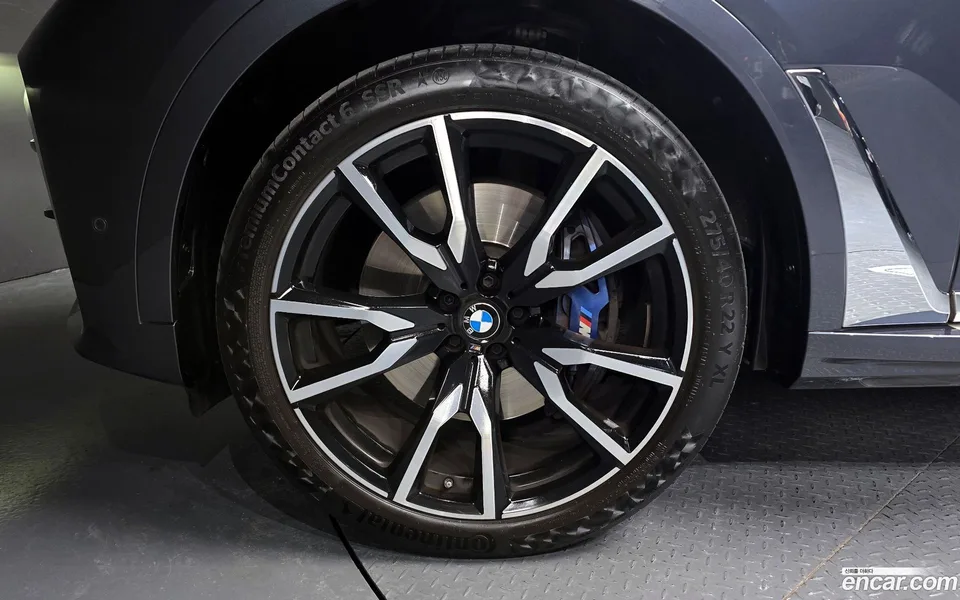BMW X7 xDrive 40i M 6 2022 — миниатюра 2