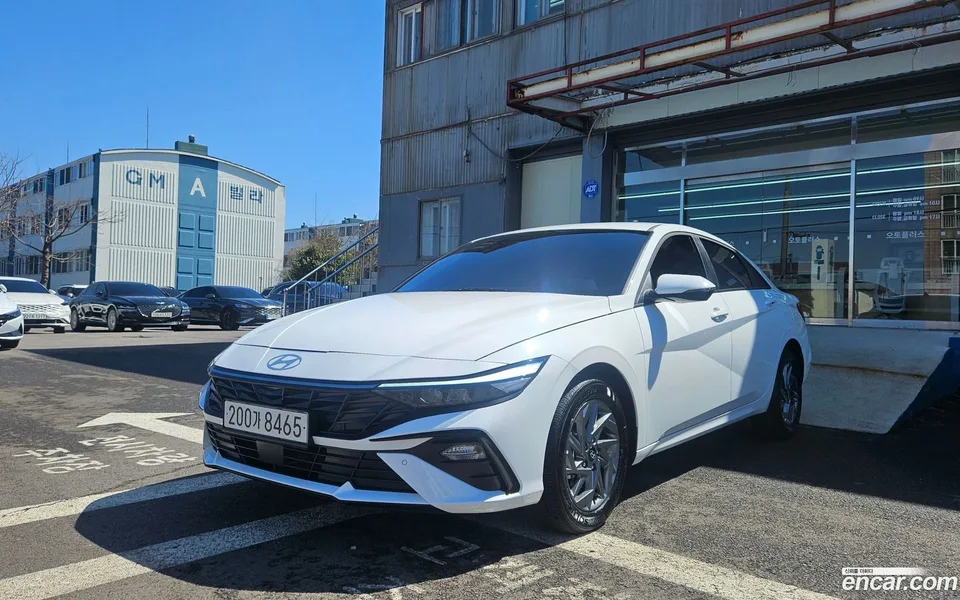 Hyundai Avante CN7 Hybrid 2025 — фото 1, купить с доставкой в Москву