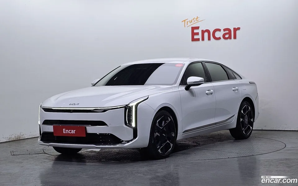 Kia K8 3.5 2WD 2025 — фото 1, купить с доставкой в Москву