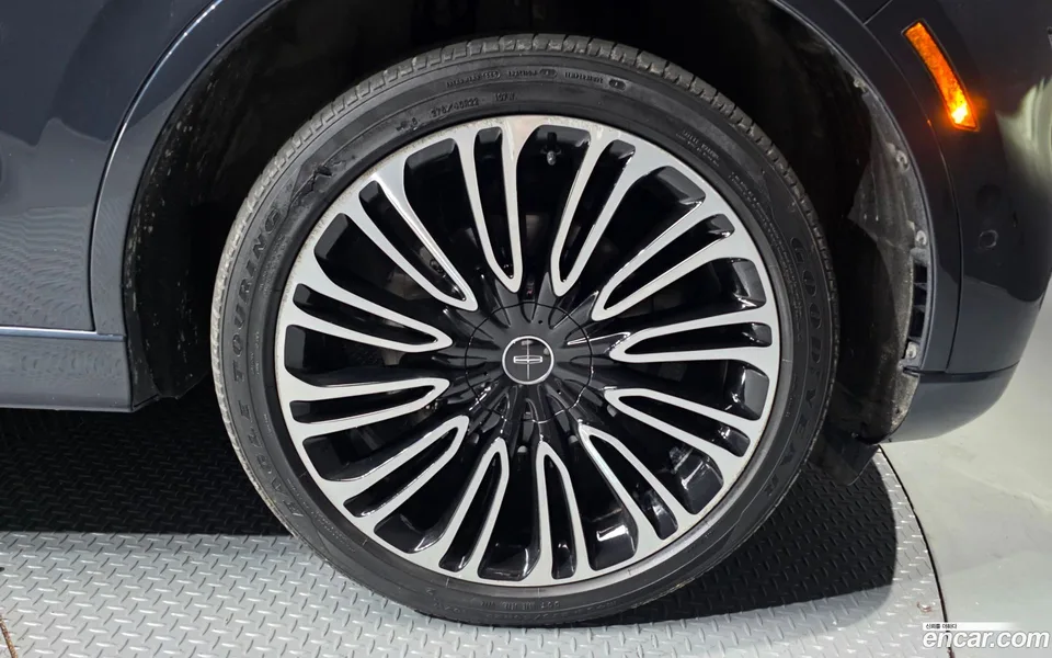 Lincoln Aviator 3.0 AWD 2022 — миниатюра 2