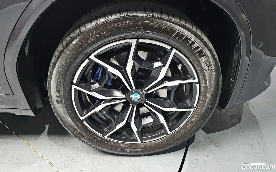 BMW X4 xDrive20i M 2022 — миниатюра 5