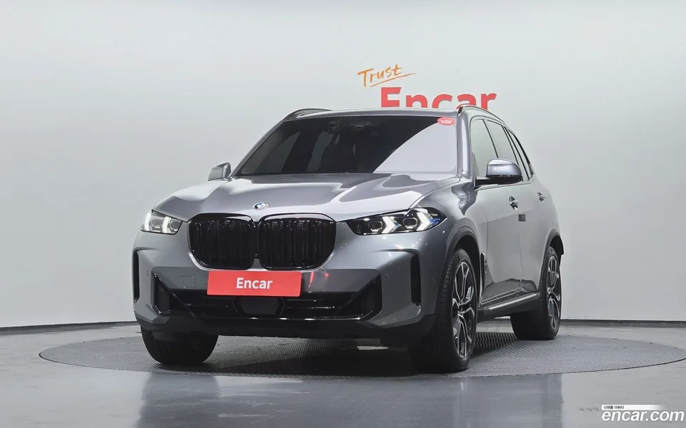 BMW X5 xDrive 40i xLine 2024 — миниатюра 3
