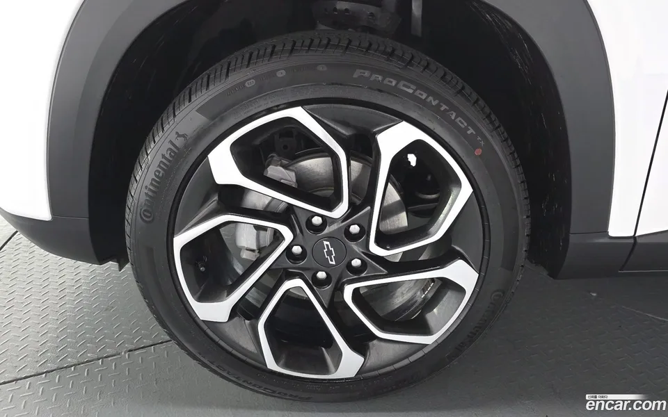 Chevrolet Trax Crossover 1.2 RS 2025 — миниатюра 5