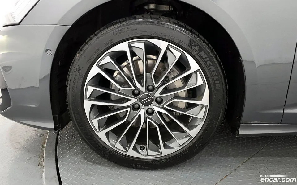 Audi A6 45 TFSI 2025 — миниатюра 2