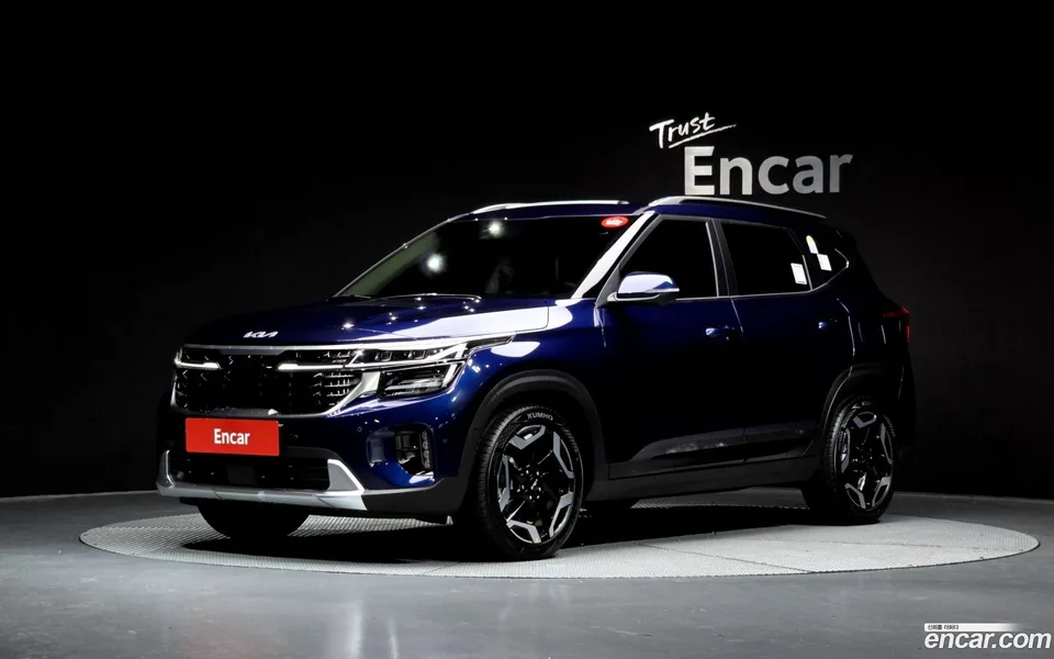 Kia Seltos 1.6 2WD 2024 — фото 1, купить с доставкой в Москву