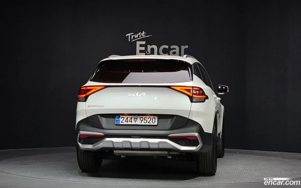 Kia Sportage 1.6 2WD 2022 — миниатюра 4
