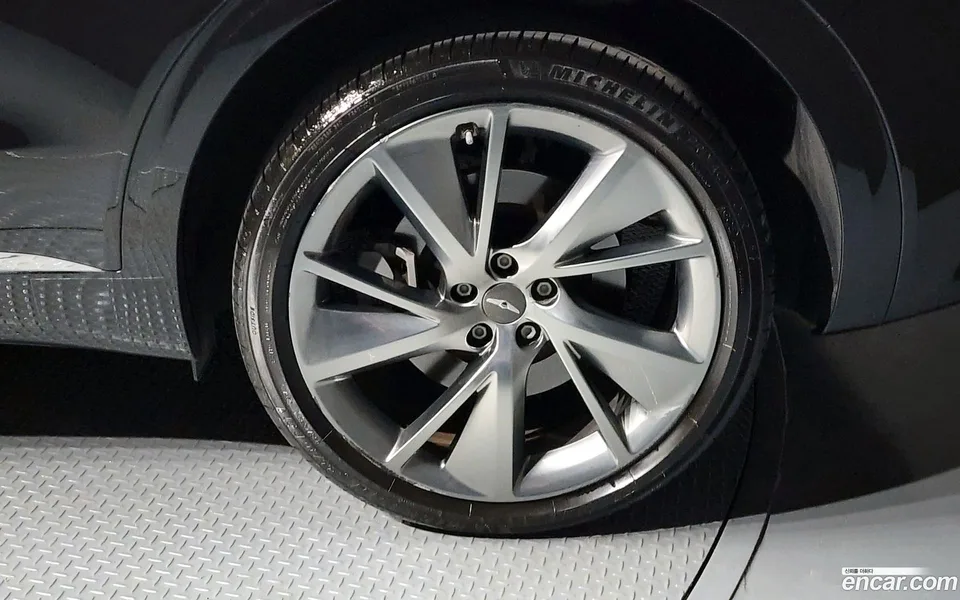 Genesis GV70 2.2 2WD 2022 — миниатюра 2