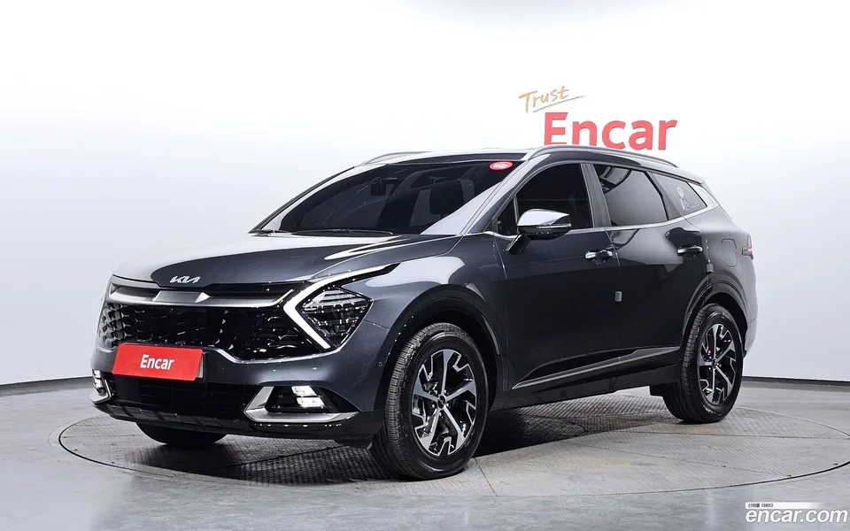 Kia Sportage Hybrid 2WD 2022 — фото 1, купить с доставкой в Москву