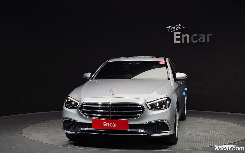 Mercedes-Benz E-Class E250 2022 — миниатюра 3