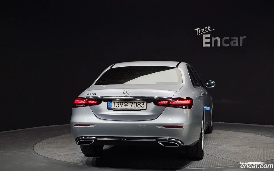 Mercedes-Benz E-Class E250 2022 — миниатюра 4