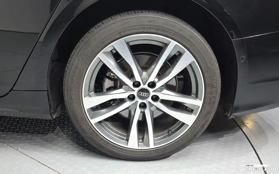 Audi A6 45 TFSI 2023 — миниатюра 2