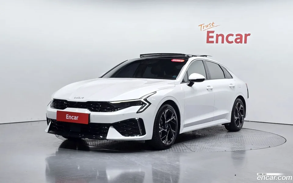 Kia K5 Hybrid 2025 — фото 1, купить с доставкой в Москву