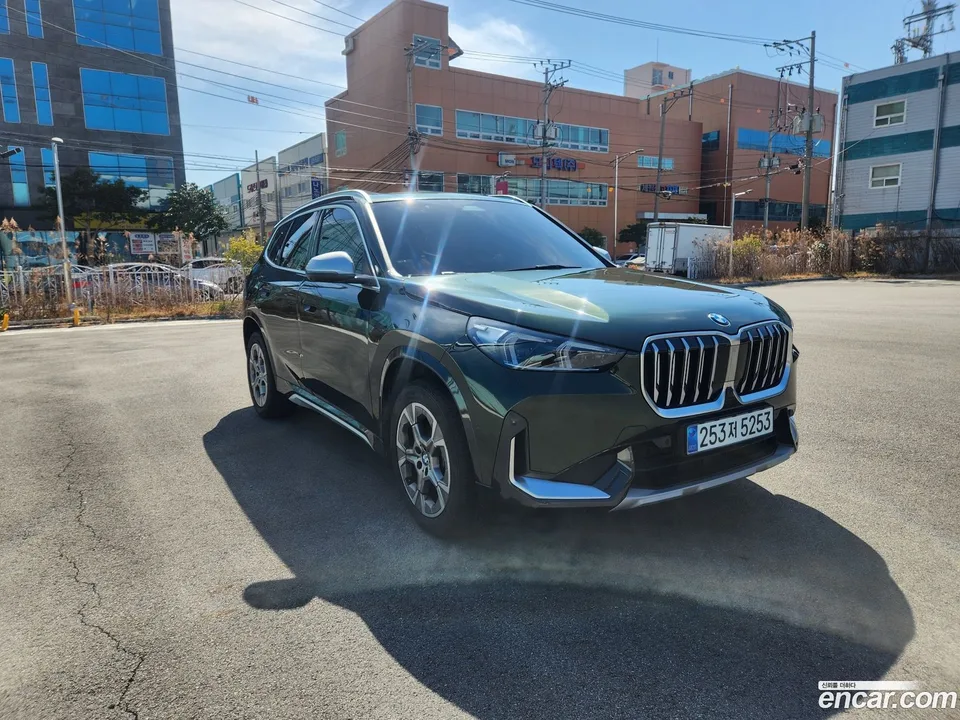 BMW X1 sDrive 20i xLine 2023 — миниатюра 2