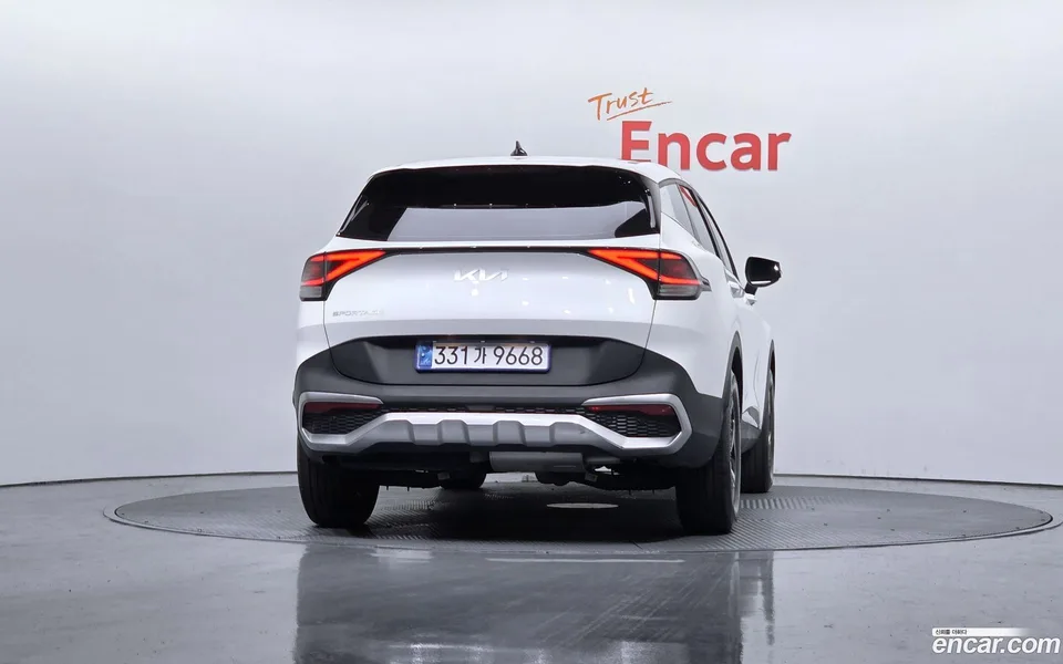 Kia Sportage 2.0 2WD 2022 — миниатюра 4