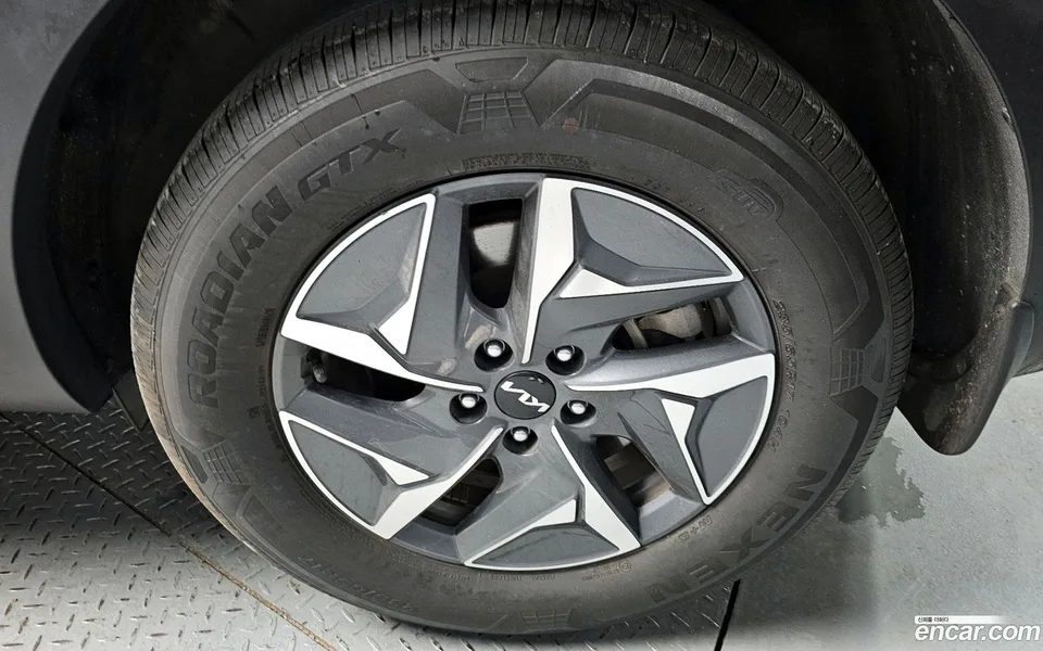 Kia Sorento HEV 1.6 4WD 2023 — миниатюра 2