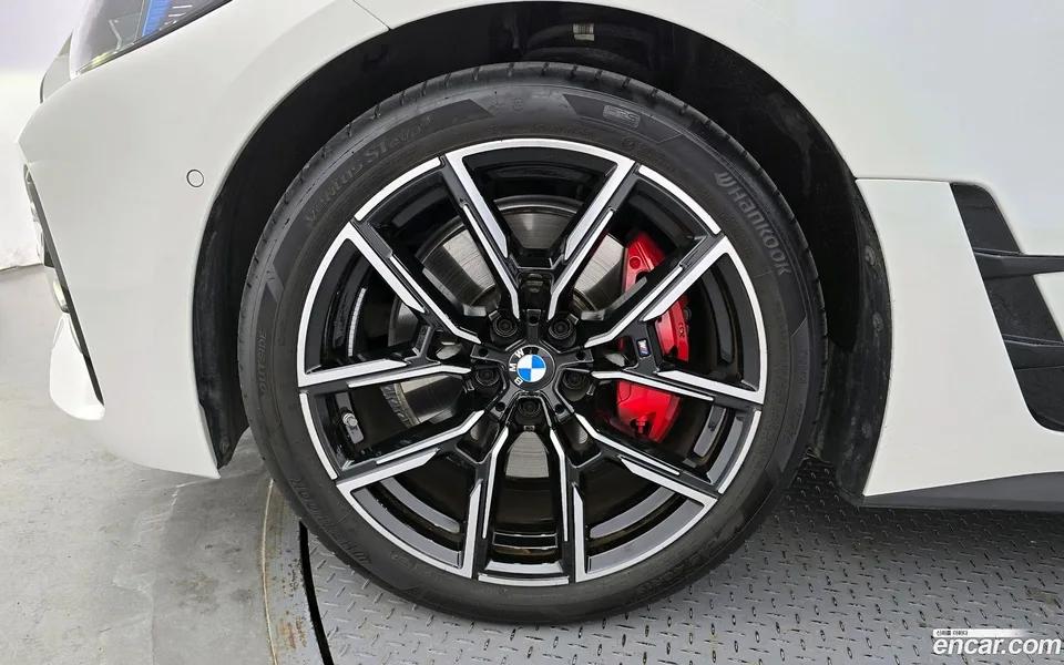 BMW 4 Series 420i M 2025 — миниатюра 2