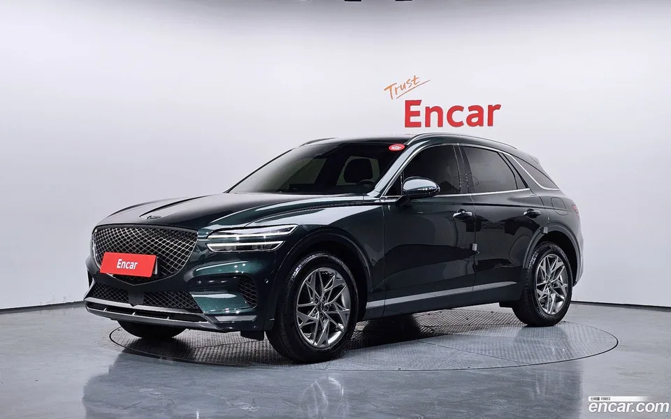 Genesis GV70 2.5T 2WD 2022 — фото 1, купить с доставкой в Москву