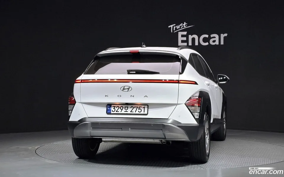 Hyundai Kona 1.6 2WD 2023 — миниатюра 4