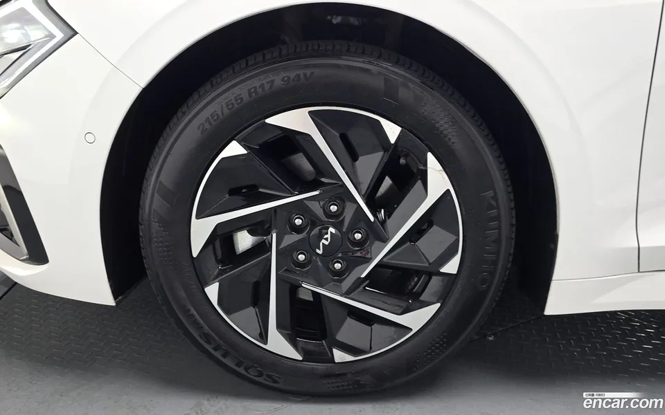 Kia K5 Hybrid 2024 — миниатюра 2