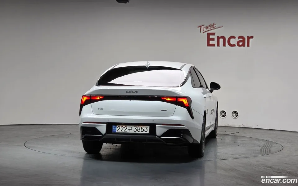 Kia K5 Hybrid 2024 — миниатюра 4
