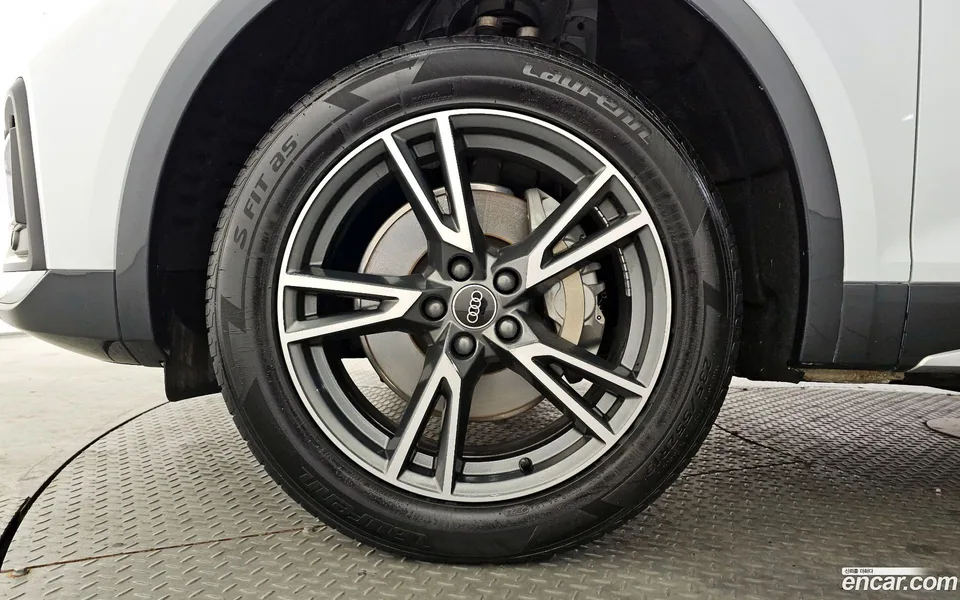 Audi Q5 45 TFSI 2022 — миниатюра 2