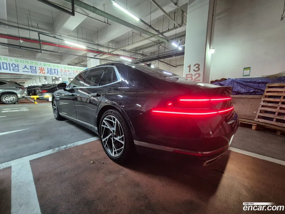Genesis G90 3.5 2WD 2023 — миниатюра 5