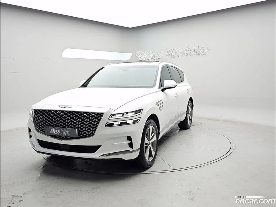Genesis GV80 2.5T 2WD 2023 — фото 1, купить с доставкой в Москву