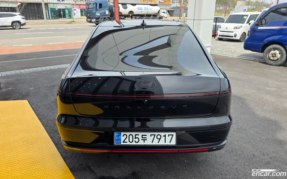 Hyundai Grandeur 2.5 2WD 2024 — миниатюра 2