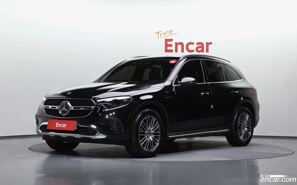 Mercedes-Benz GLC-Class GLC300 4MATIC 2025 — фото 1, купить с доставкой в Москву
