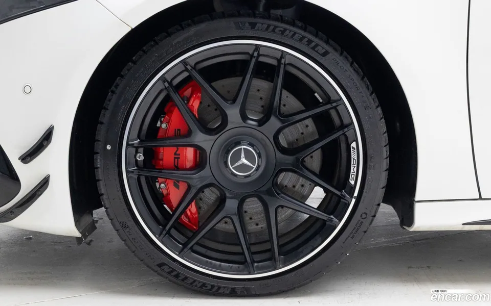 Mercedes-Benz A-Class AMG A45 4MATIC+ 2025 — миниатюра 2