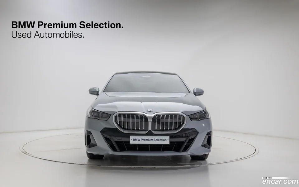 BMW 5 Series 523d M 2025 — миниатюра 3