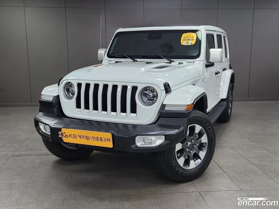 Jeep Wrangler 2.0 4 2022 — photo 1, buy with delivery to Moscow