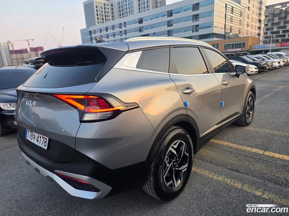 Kia Sportage 2.0 4WD 2022 — миниатюра 4