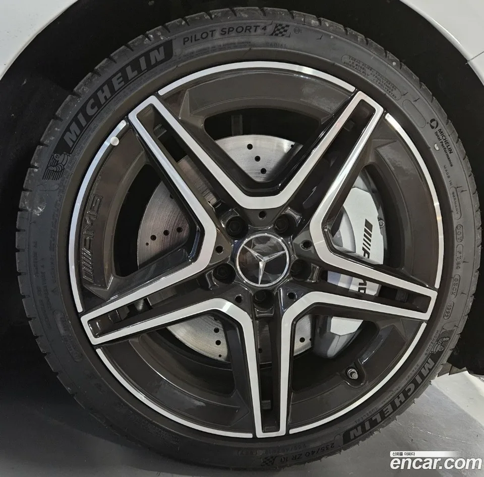 Mercedes-Benz A-Class AMG A35 4MATIC 2023 — миниатюра 2