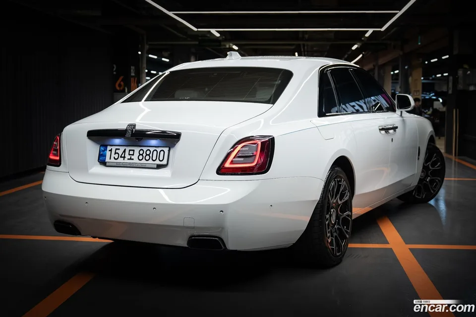 Rolls-Royce Ghost 6.7 V12 2022 — миниатюра 4