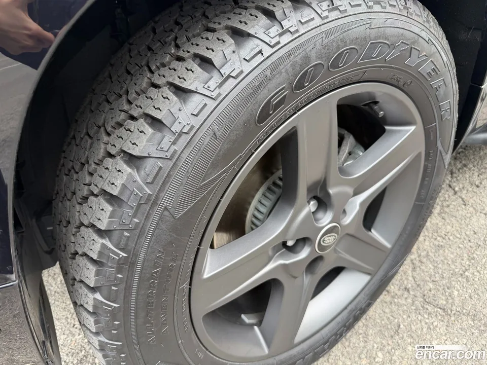 Land Rover Defender 110 D250 X- SE 2025 — миниатюра 5
