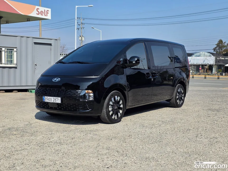 Hyundai Staria L3.5 3 2025 — миниатюра 2