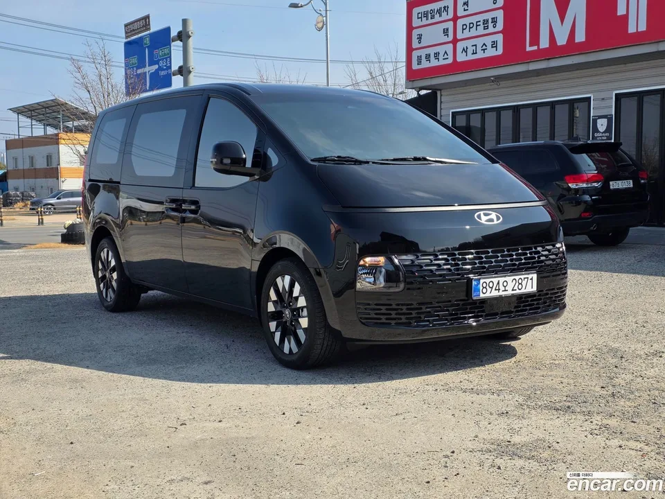 Hyundai Staria L3.5 3 2025 — миниатюра 4
