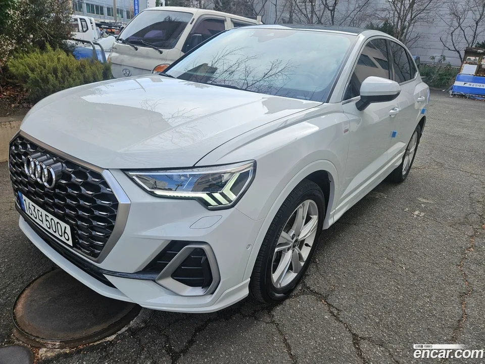 Audi Q3 35 TDI 2023 — миниатюра 3