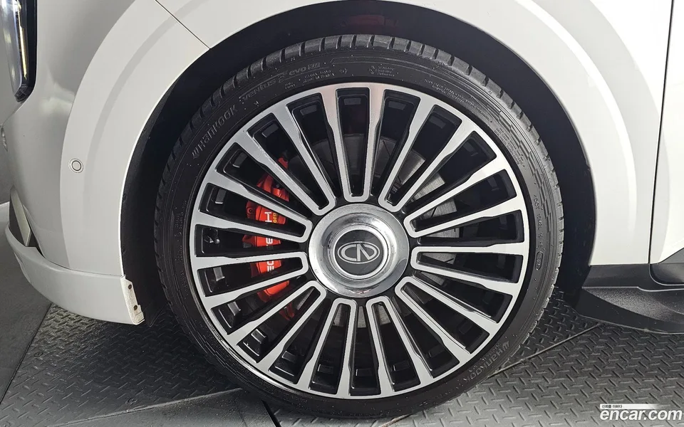 Kia Carnival 9 () 2024 — thumbnail 2