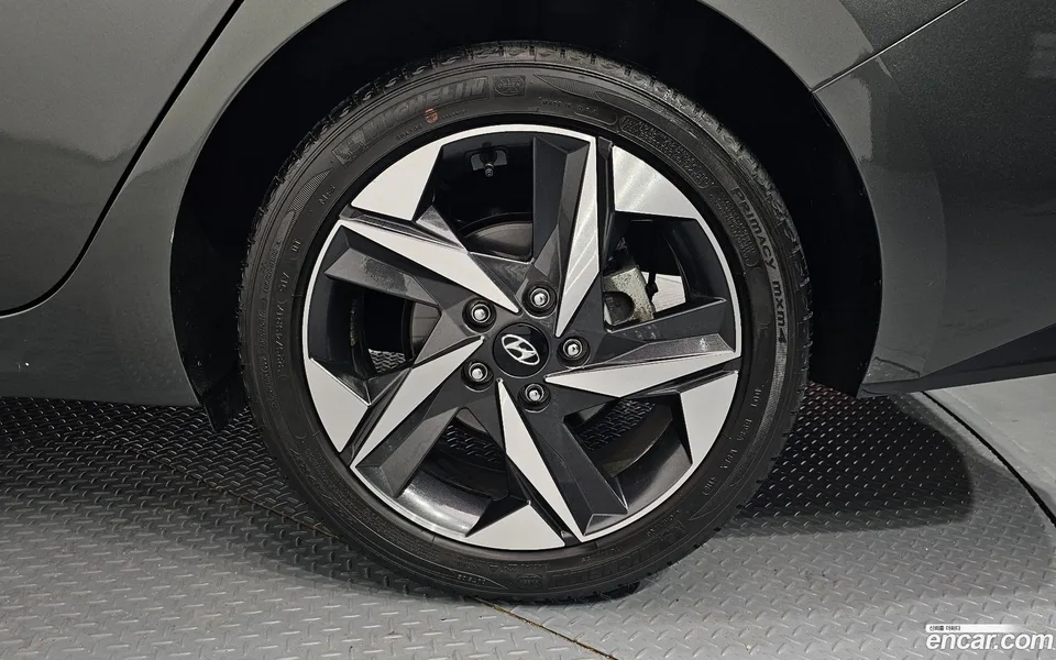 Hyundai Avante 1.6 2022 — миниатюра 2