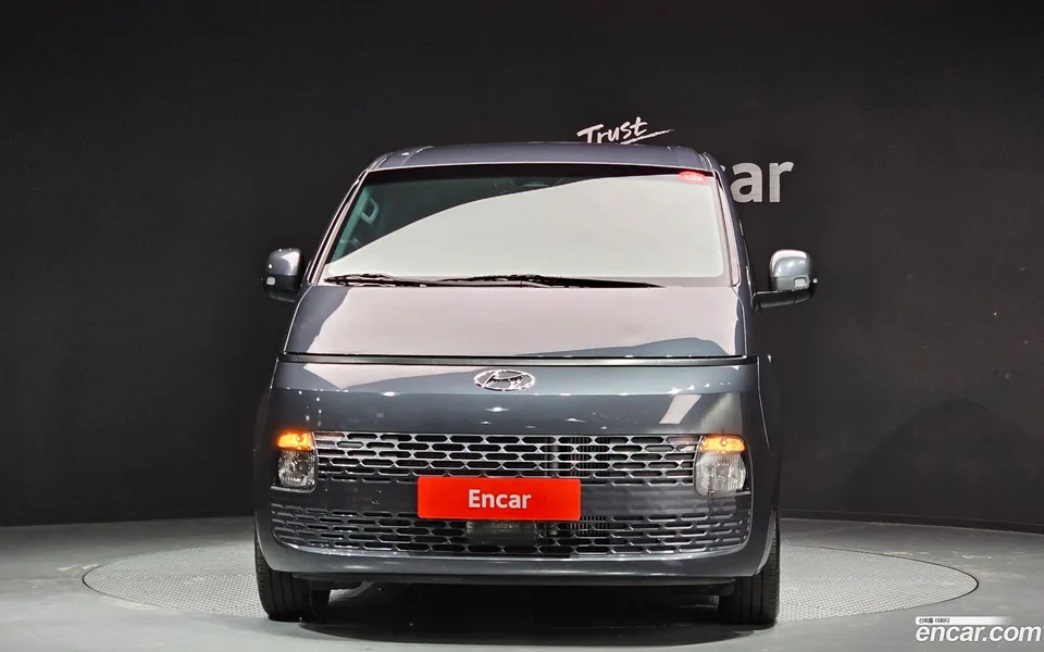 Hyundai Staria 4WD 9 2023 — миниатюра 3