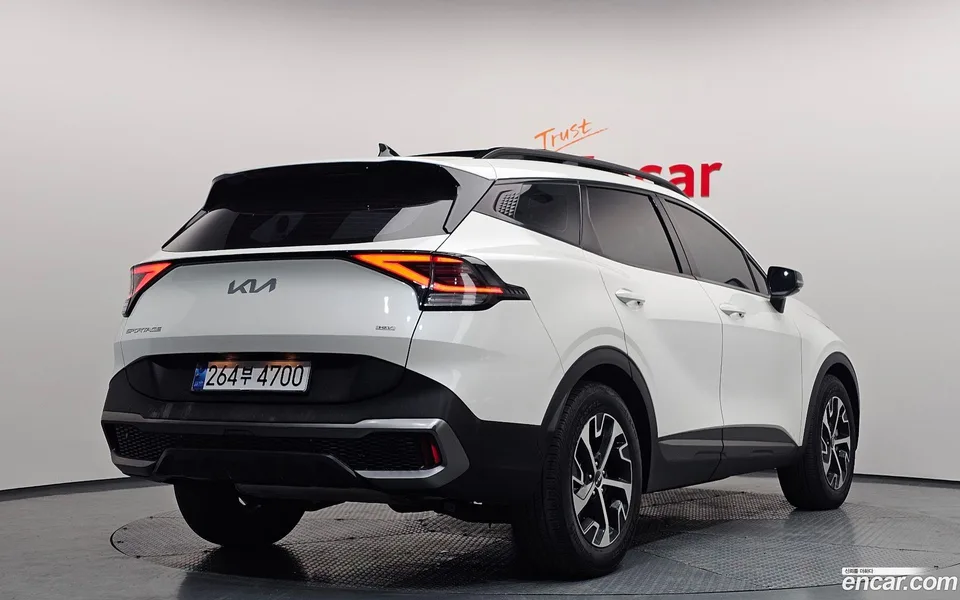Kia Sportage Hybrid 2WD 2022 — миниатюра 2