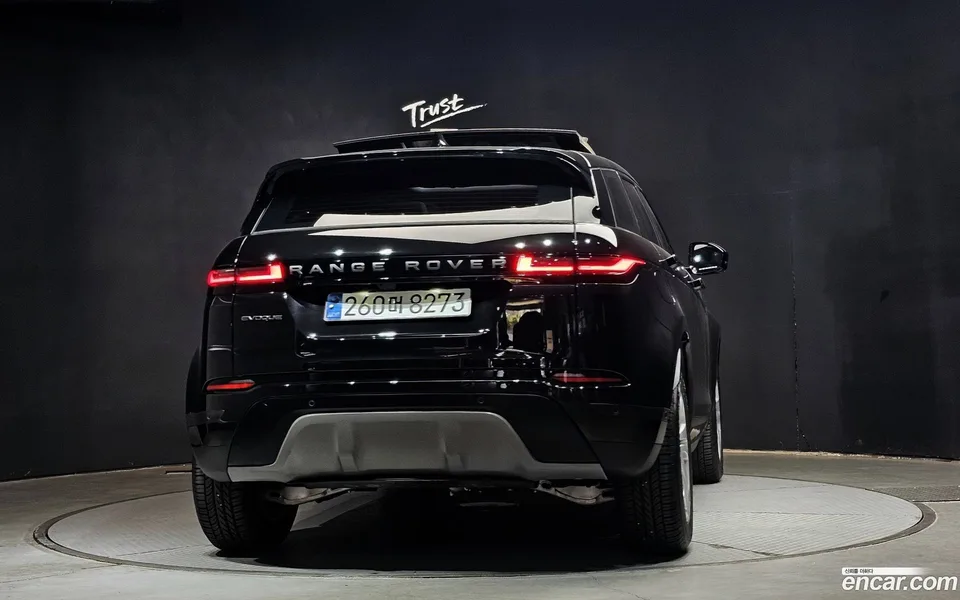 Land Rover Range Rover Evoque P250 S 2025 — миниатюра 4