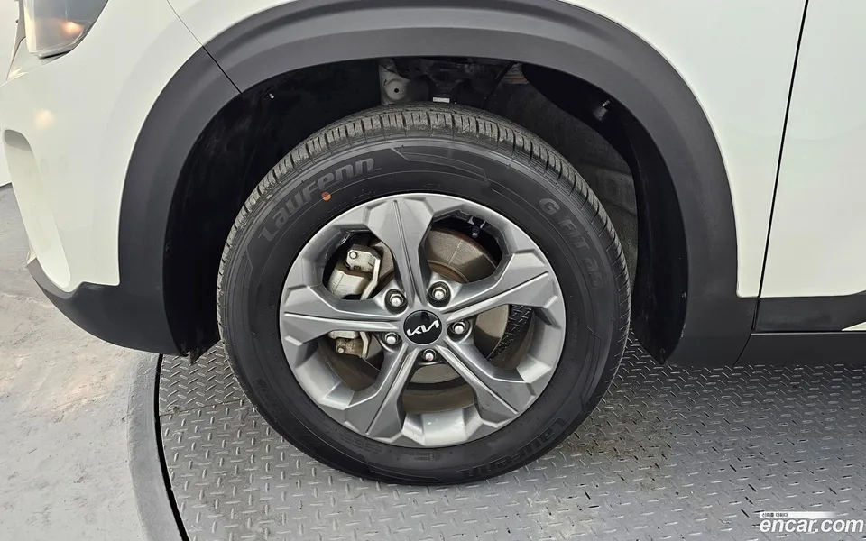 Kia Seltos 2.0 2WD 2024 — миниатюра 2