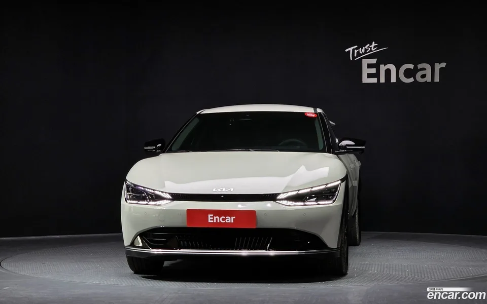 Kia EV6 2022 — миниатюра 3
