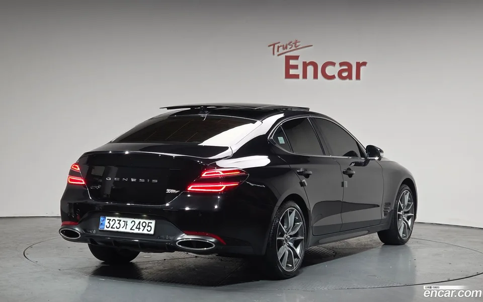 Genesis G70 2.5T 4WD 2024 — фото 1, купить с доставкой в Москву