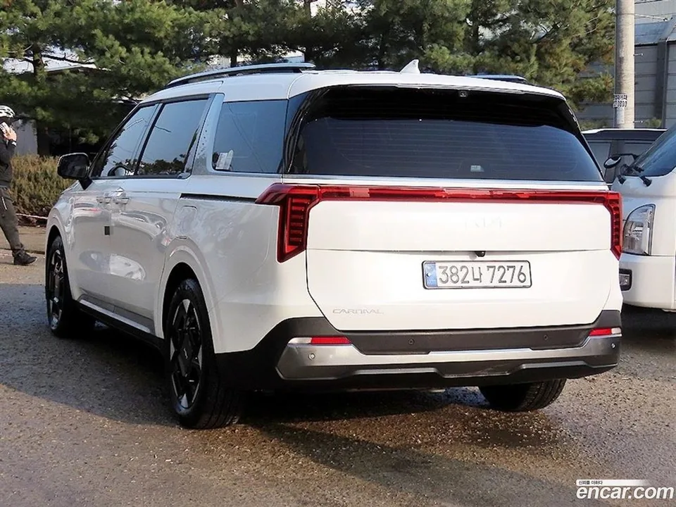 Kia Carnival 9 2024 — миниатюра 3