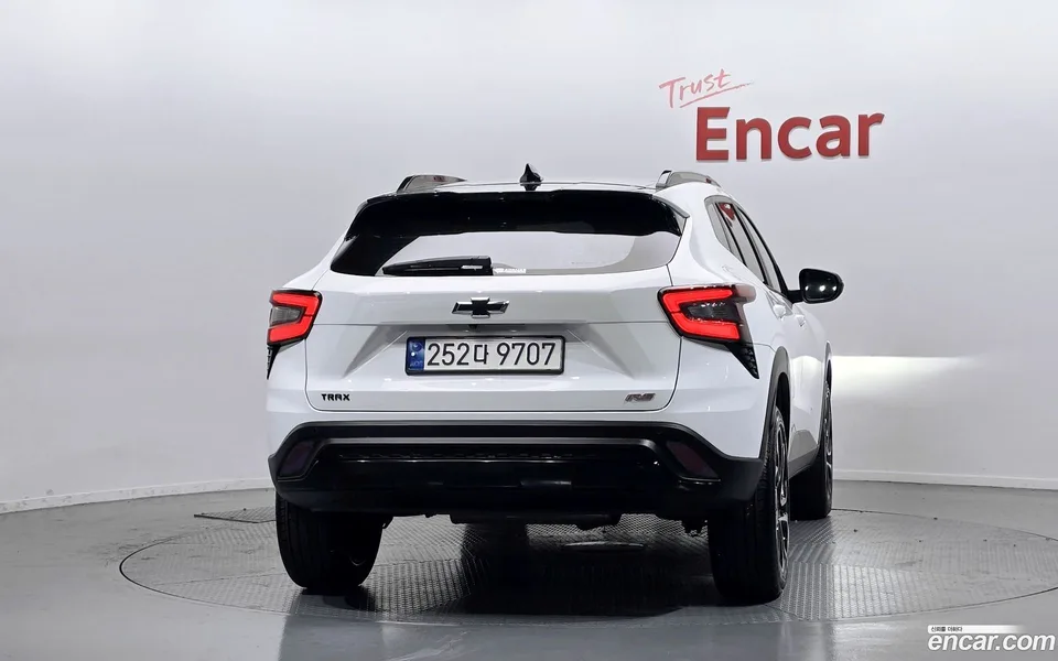 Chevrolet Trax Crossover 1.2 RS 2024 — миниатюра 4